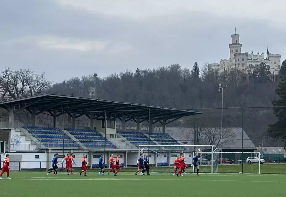 MUŽI A: PÚ  Hluboká n./Vl.  -  FK JH 1910  3:5