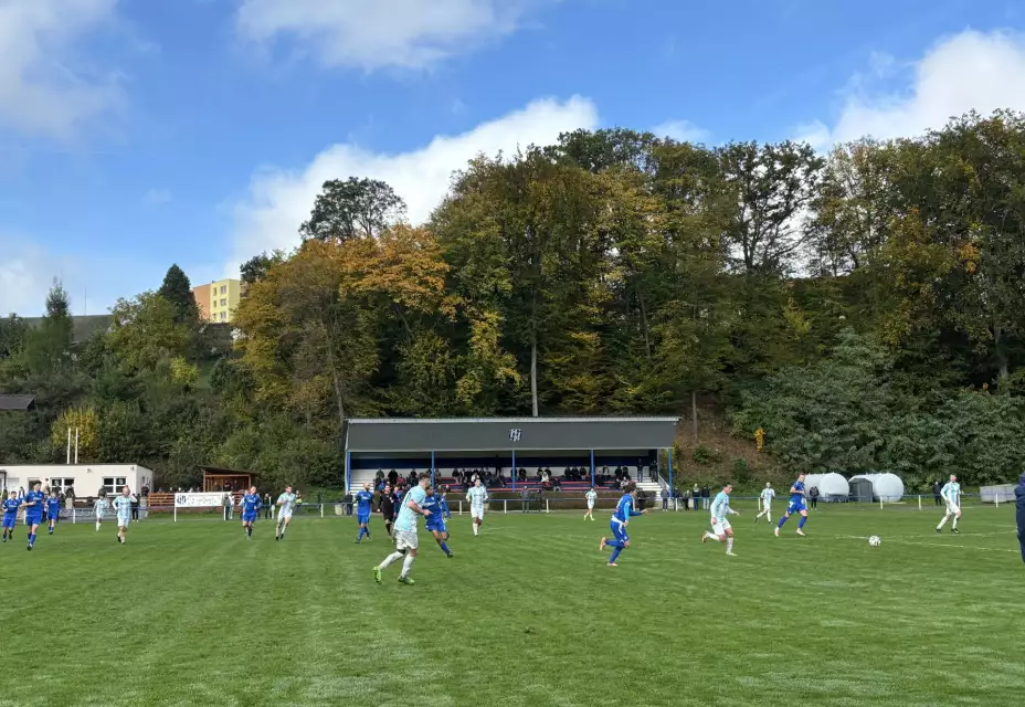 10. kolo, MUŽI A: FK Komárov - FK JH 1910  5:1  (4:0)